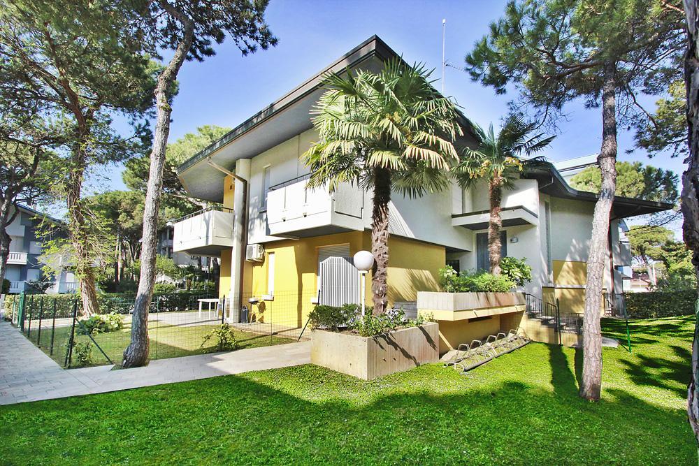 Cristina Apartment
